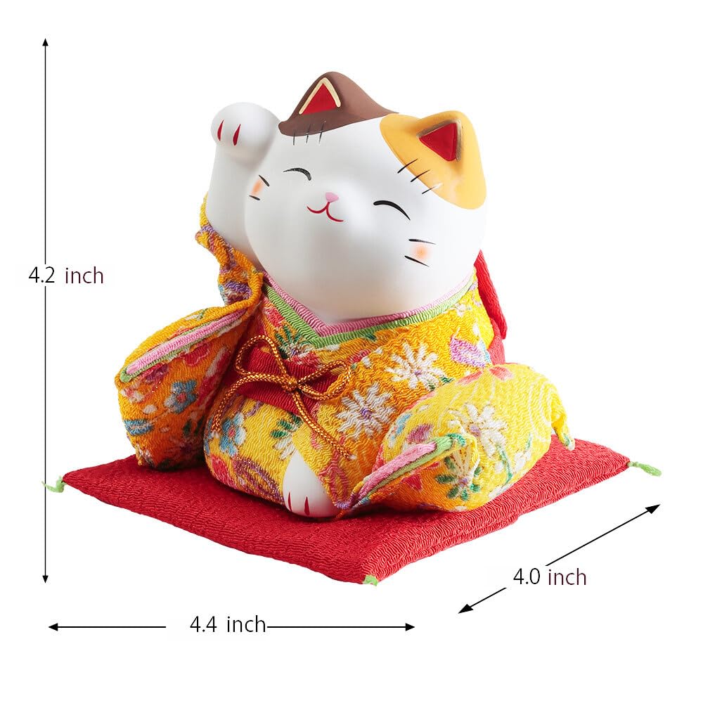 YOSHINOYA KYUBEI Maneki Neko Lucky Cat in Kimono with Welcoming Pose – Japanese Home Decor 7553-Z-US