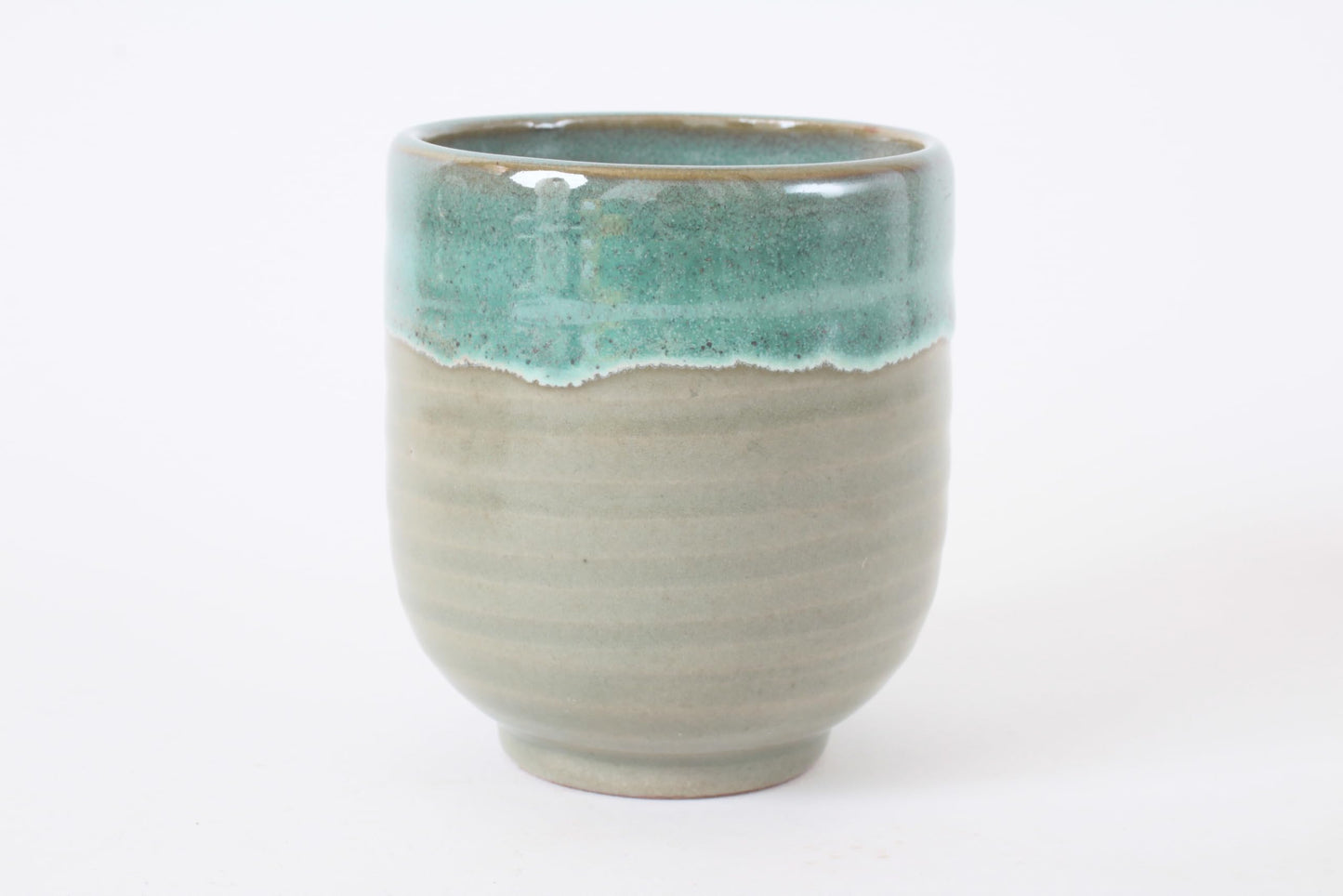 Mino ware Japanese Pottery Yunomi Chawan Chubby Tea Cup 10.5oz made in Japan (Japan Import) MMY005 (Moss Green)