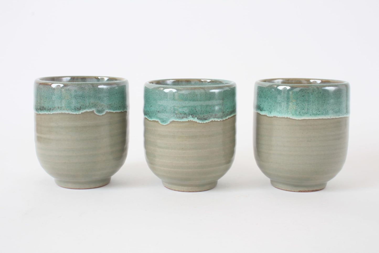 Mino ware Japanese Pottery Yunomi Chawan Chubby Tea Cup 10.5oz made in Japan (Japan Import) MMY005 (Moss Green)