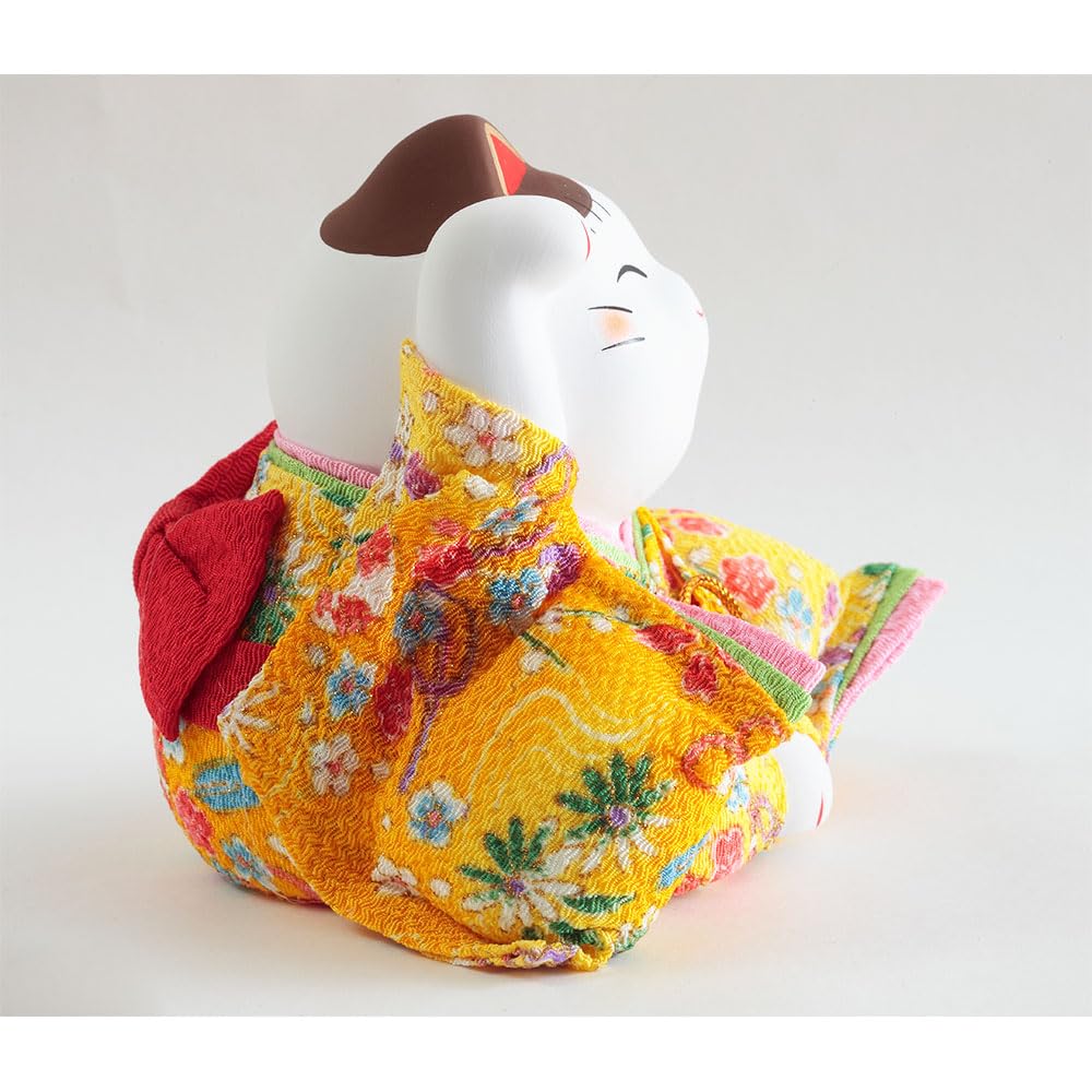 YOSHINOYA KYUBEI Maneki Neko Lucky Cat in Kimono with Welcoming Pose – Japanese Home Decor 7553-Z-US