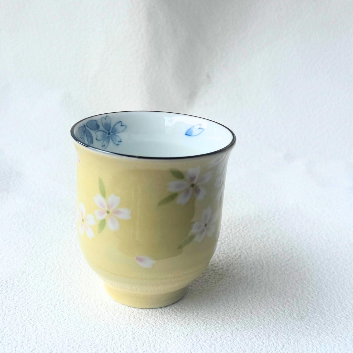 Manekineko-Ai Yunomi Mino ware Japanese green tea cup, Cherry blossom Japan,6.76oz