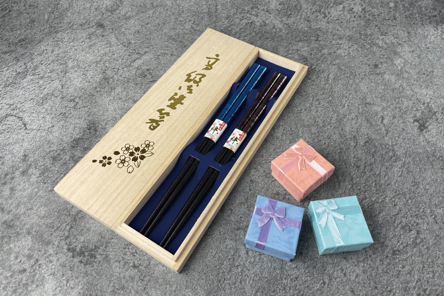 Premium Japanese Chopsticks Reusable 2prs Set [ Made in Japan ] Traditional Lacquer Art Wooden Chopsticks B (Splashed Pattern BL/BR(2KR019))